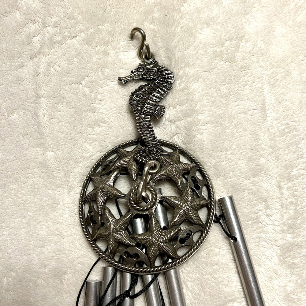 HERITAGE PEWTER. WIND CHIME with SEAHORSE. Handcrafted. 6 Silver Rods. Total 21” - Picture 2 of 10